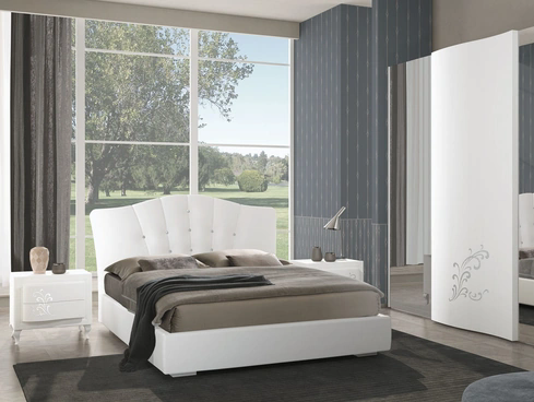 Letto imbottito Silvia di Adriatica