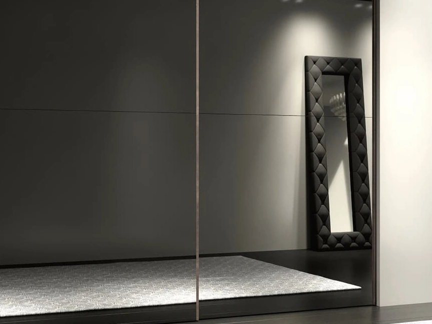 Specchiera Duse con cornice in ecopelle imbottita di Adriatica