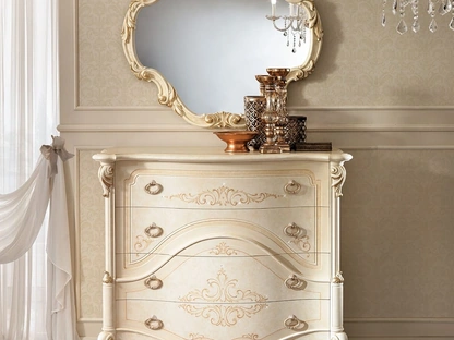 Specchiera Romantica in stucco e vernice effetto oro di Adriatica