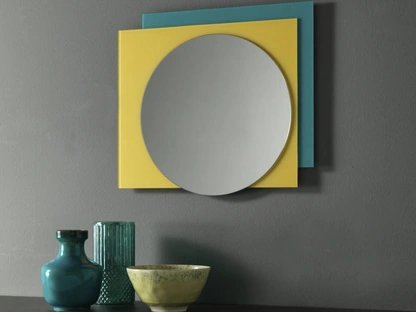 Specchio Shanti con inserto in vetro satinato di Stones