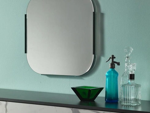 Specchio Shiva con inserto in vetro e struttura in metallo di Stones