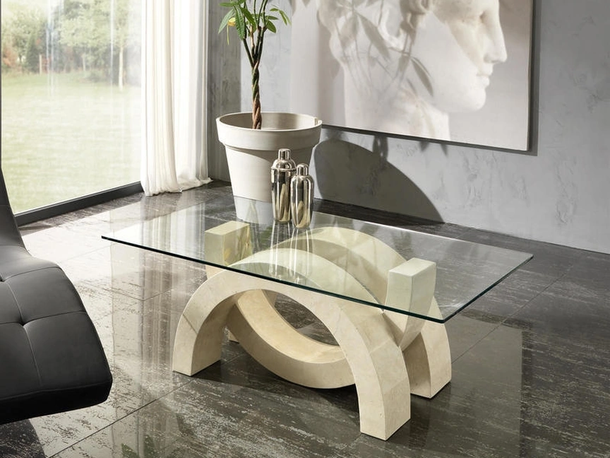 Tavolino con top in vetro e base in pietra fossile Olimpia di Stones