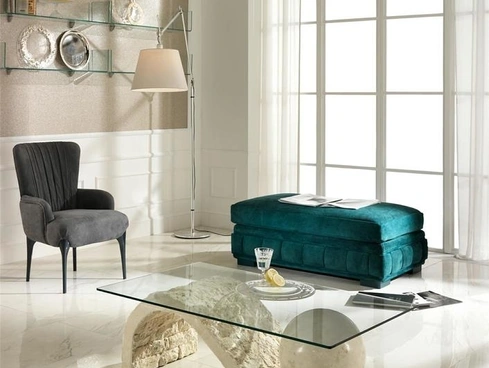 Tavolino Onda in vetro con base in pietra fossile di Stones