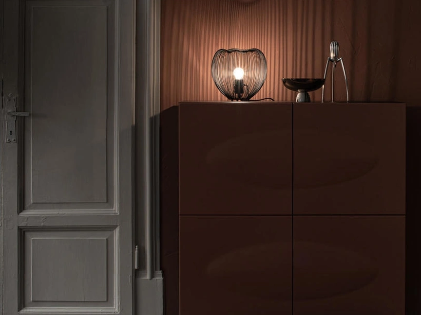 Lampada da tavolo Jaula in metallo verniciato Nero lucido di Stones