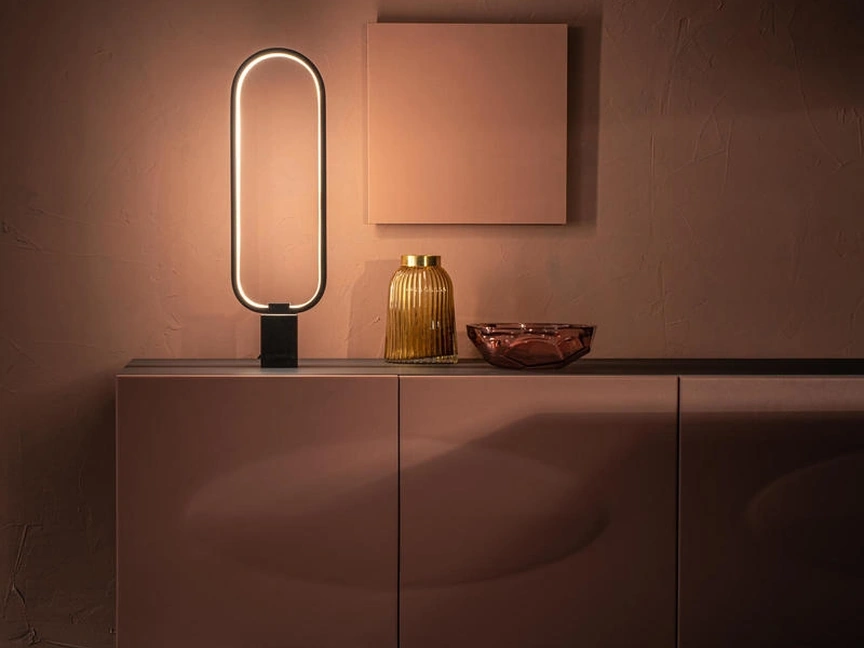 Lampada da tavolo a LED Naos in metallo con base in marmo di Stones