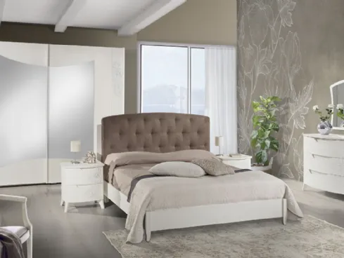 Letto in legno con testiera imbottita Emily di Mobilificio AG