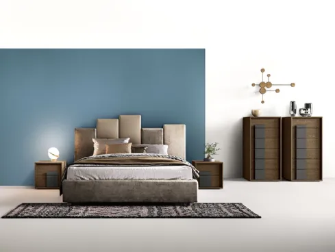 Letto in tessuto imbottito con testiera asimmetrica G02 Puzzle e Omega di Mercantini