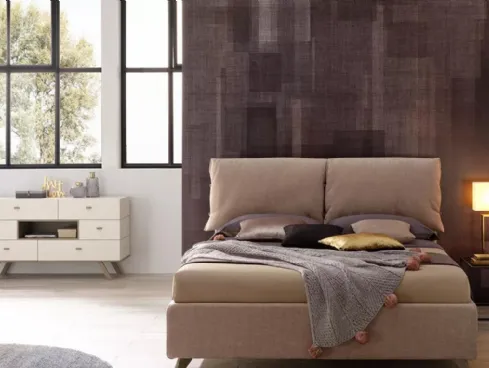 Letto in tessuto imbottito con testiera SC216 di Moretti Compact