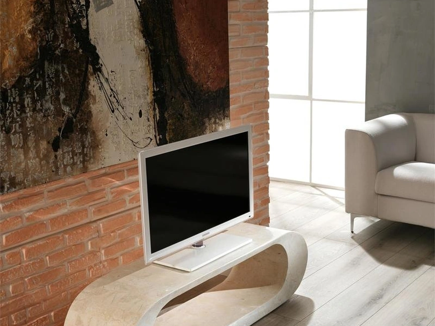 Mobile Porta Tv Tito in compensato marino rinforzato e resina  con rivestimento in tessere di pietra fossile di Stones