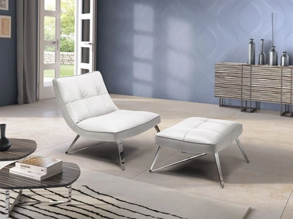 Poltrona con pouf in pelle bianca trapuntata Scalea di Afosofà