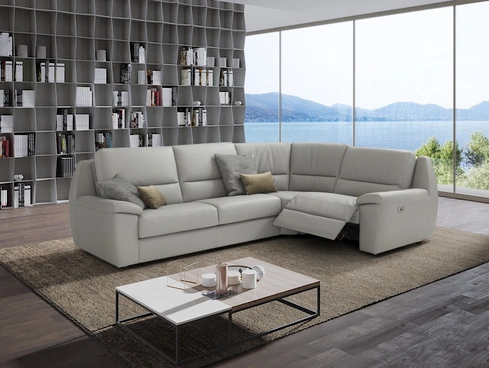 Divano angolare in pelle con meccanismo relax Domino di Afosofà