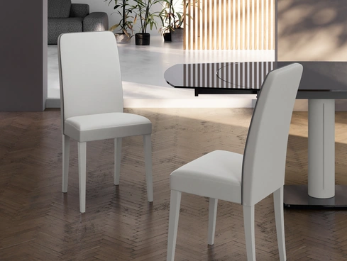 Sedia rivestita in ecopelle Anita di Stones