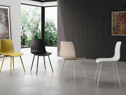 Sedia Cover in polipropilene di Stones