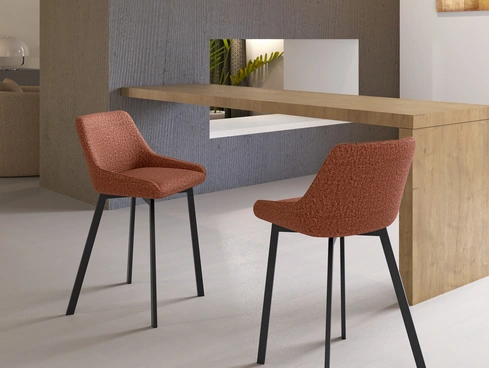 Sgabello Fox in tessuto imbottito di Stones