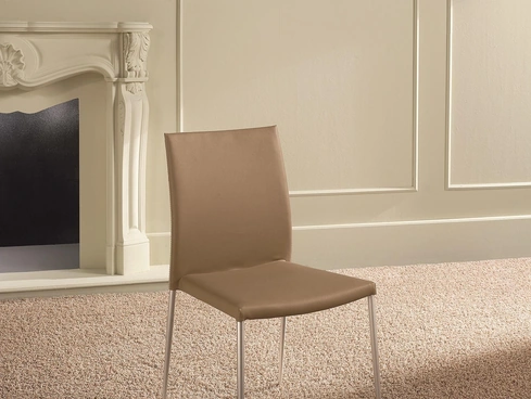 Sedia in ecopelle con struttura in metallo Minnie di Stones