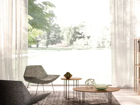 Poltroncina avvolgente bicolore in tessuto con base a croce, Diamante di Orme