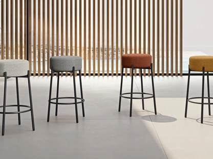 Sgabello Syd di Stones