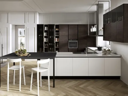 Cucina Moderna con penisola Melania 03 in laccato Bianco opaco e LPL Rovere Cuoio di Ciao Cucine