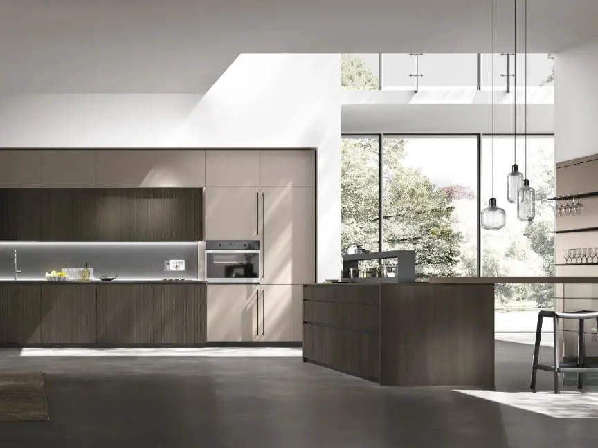 Cucina Moderna con isola Metropolis v01 in Termo Strutturato Rovere Conero Riga e Pet Metal Acciaio di Stosa