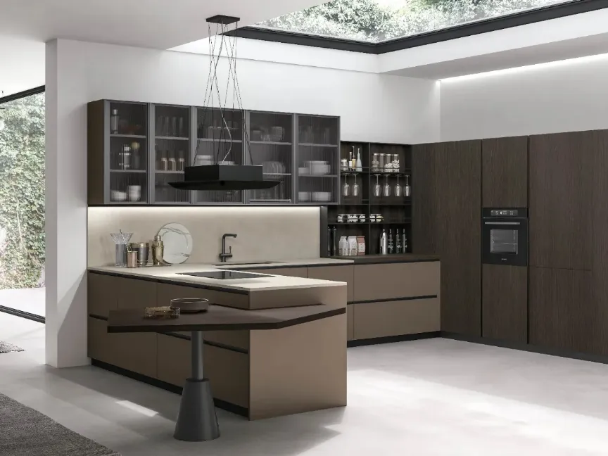 Cucina Moderna con penisola Metropolis v09 in Pet Caffè opaco e Rovere Conero di Stosa