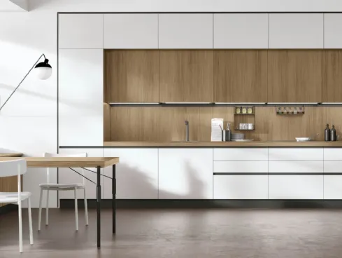 Cucina Moderna con penisola Infinity v10 in Pet Nebbia opaco e Rovere Anice di Stosa